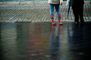 personas con botas de agua en sevilla